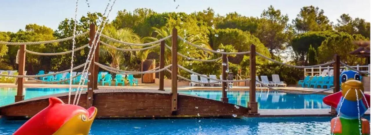 3 Bedroom Chalets Camping Lei Suves - Joycasa Рокбрюн-сюр-Аржан Екстериор снимка