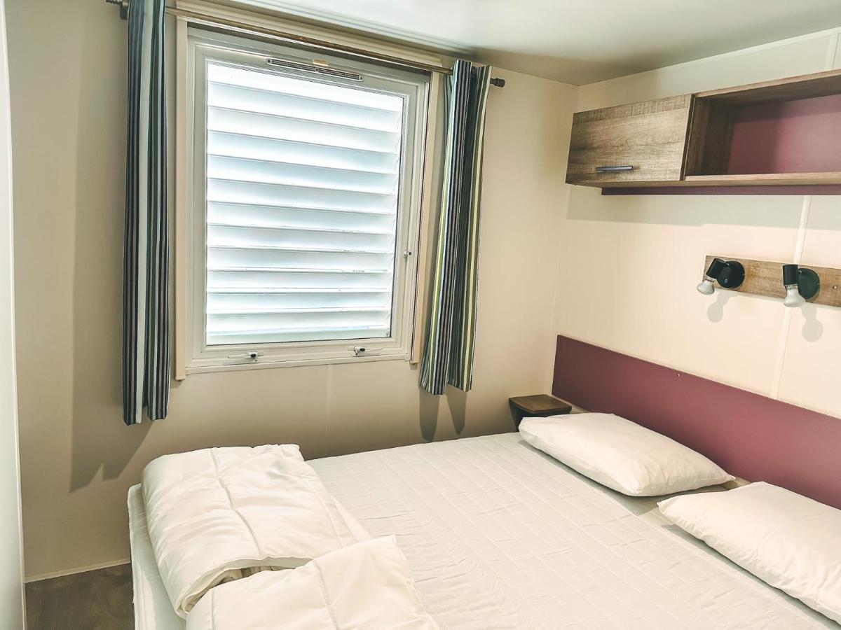 3 Bedroom Chalets Camping Lei Suves - Joycasa Рокбрюн-сюр-Аржан Екстериор снимка